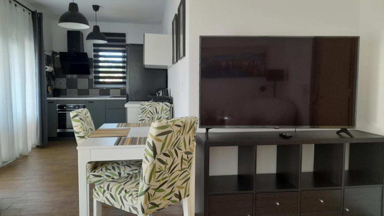 Apartments & Room Danijel Pinezići 외부 사진